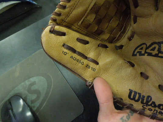 Used Wilson A450 RHT 10" Baseball/Softball Glove