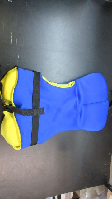 Load image into Gallery viewer, Used West Marine Infant Lifejacket
