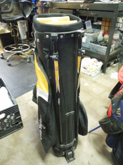 Used Walter Hagen Stand Bag in Yellow