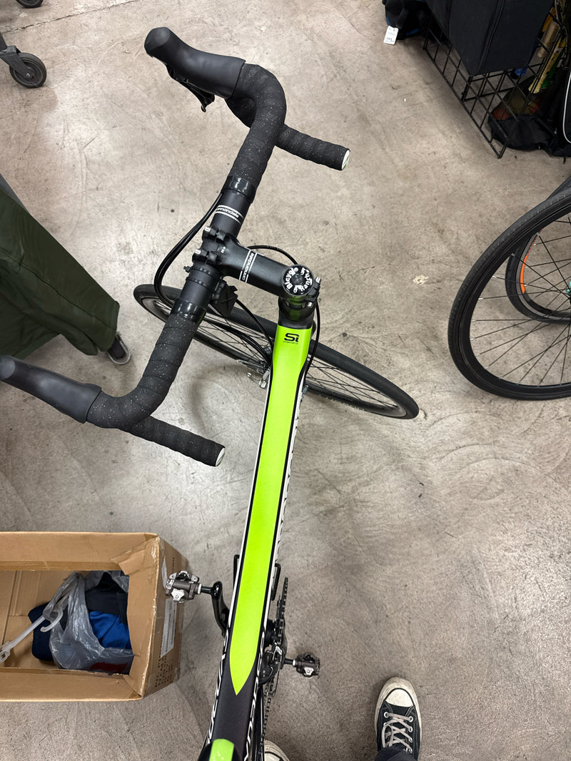 Load image into Gallery viewer, Used Cannondale Synapse Carbon 2 Edurance Road Bike

