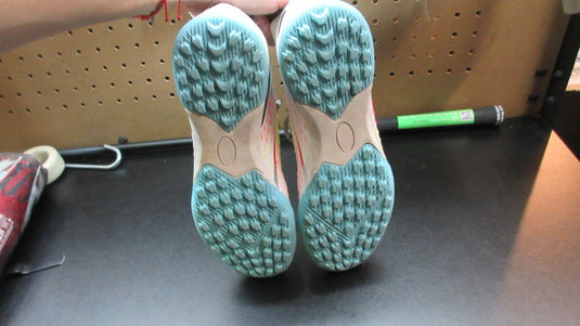 Used Indoor Soccer Shoes - Size 8.5 Wom/7 Men