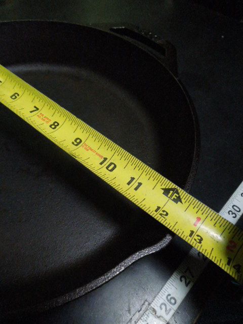 Used Lodge 12" Cast Iron Dual Handle Pan