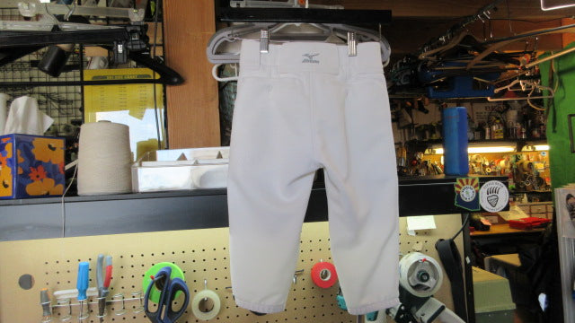 Load image into Gallery viewer, Used Mizuno Baseball Knickers - Size Youth Medium
