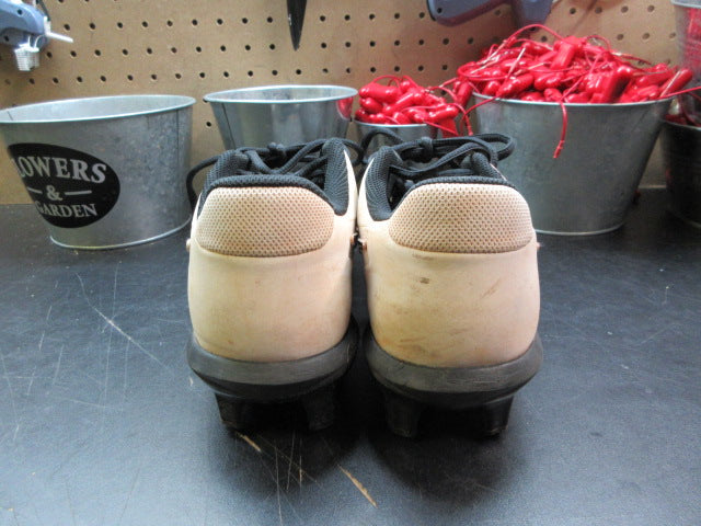 Load image into Gallery viewer, Used Nike Alpha Huarache 3 Varsity Low Baseball Cleats - Size 6.5
