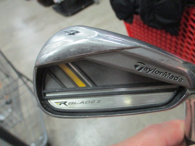 Load image into Gallery viewer, Used Taylormade Bladez R 4 Iron - RH
