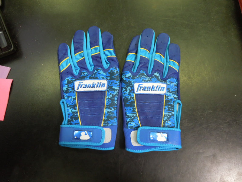 Load image into Gallery viewer, Used Franklin Digi Camo Batting Gloves Size Large
