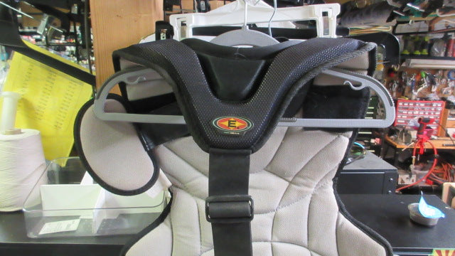 Load image into Gallery viewer, Used Easton Catchers Chest Protector - Youth
