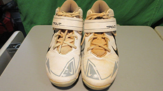 Used Nike Trout Cleats Size 5