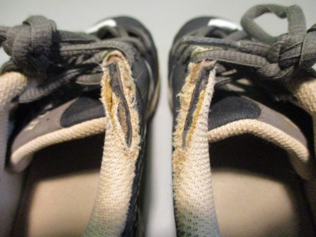 Load image into Gallery viewer, Used Nike Vapor Fastflex Size Youth 2 Cleats
