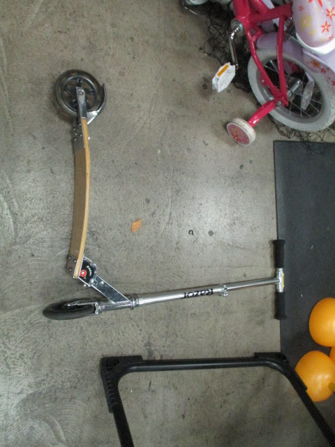 Used Razor Wood Kick Kids Big Wheel Scooter