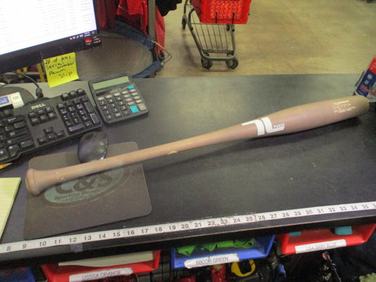 Used Tucci Torpedo Pro Select Hard Wood Pro Bat 33 in 30.5 oz -2.5