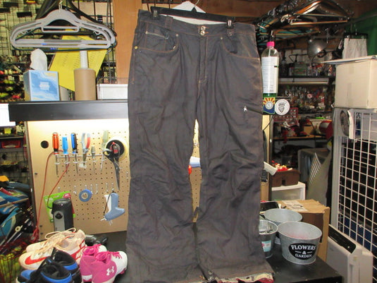 Used Levis Winter Snow Pants - Size XL