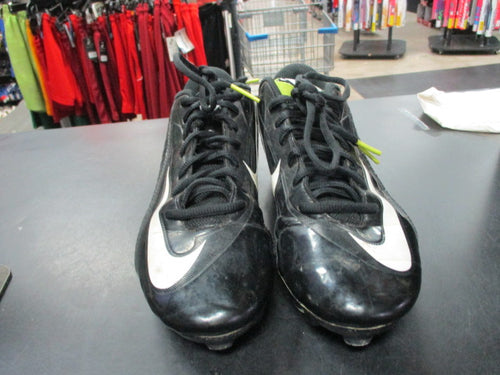 Used Nike Strike Swoosh Size 6.5 Cleats