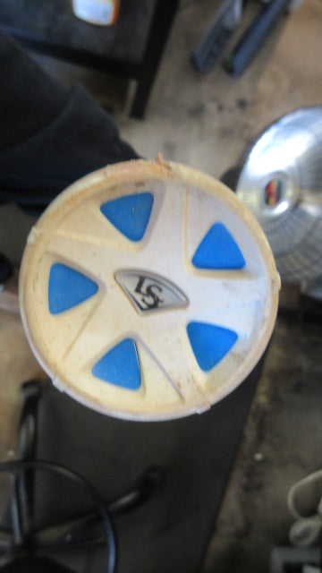 Load image into Gallery viewer, Used Louisville Slugger Catalyst 30" -12 USSSA Composite Baseball Bat
