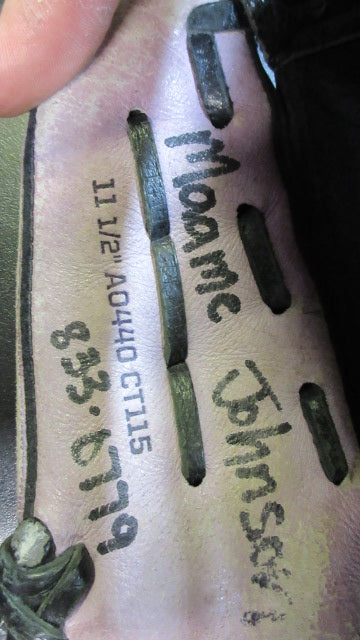 Used Wilson Cat 11.5" Fastpitch Glove - RHT