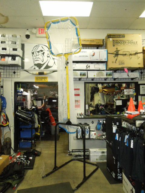 Load image into Gallery viewer, Used Park and Sun Spectrum Precision Volleyball Trainer 76" to 130"  Tall
