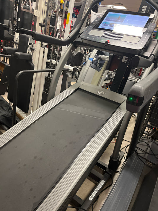Used NordicTrack X22i Good Condition