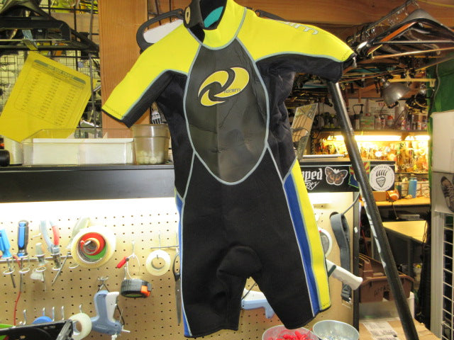 Load image into Gallery viewer, Used Rip Curl Shorty Youth Wetsuit - Size 10
