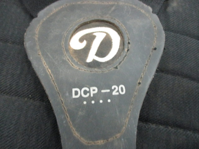 Load image into Gallery viewer, Used Diamond DCP 20&quot; Catchers Chest Protector
