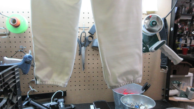 Load image into Gallery viewer, Used The Gluv Athletique Softball Pants - Size Medium
