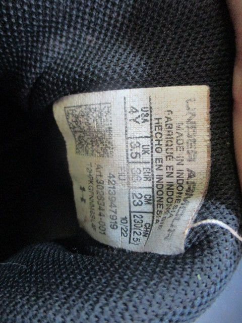 Used Under Armour Spotlight Football Cleats - Size Youth 4