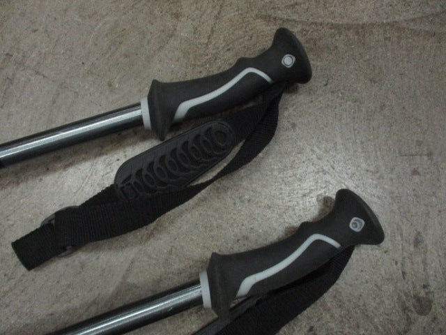 Load image into Gallery viewer, Used Scott Response 47" Ski Poles (Dented)
