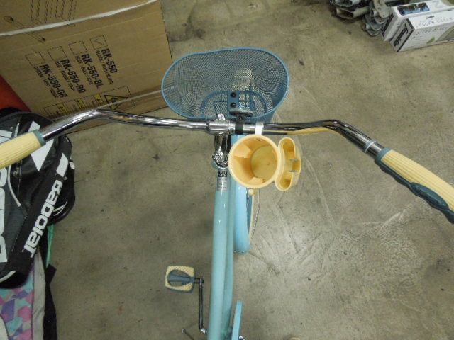 Load image into Gallery viewer, Used Huffy Nel Lusso 26" Beach Cruiser With Basket and Cup Holder
