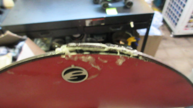 Load image into Gallery viewer, Used Evan Venture 162cm Snowboard *Damage To Lip*

