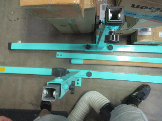 Load image into Gallery viewer, Used turquoise Kip Bar
