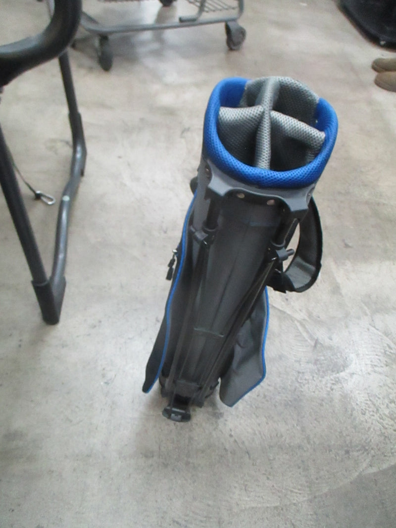 Load image into Gallery viewer, Used Top Flite Junior Golf Stand Bag W/ Strap
