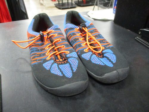 Used OP Youth Water Shoes Size Y4/Y5