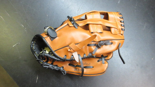 Used MacGregor M100 9.5" T Ball Glove RHT