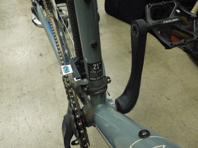 Load image into Gallery viewer, Used Nishiki Manitoba Road Bike 700c Size XL 21" Frame
