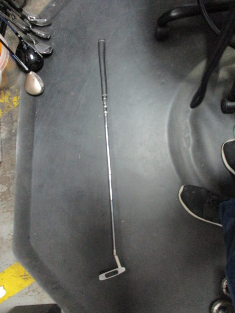 Load image into Gallery viewer, Used Nicklaus Signature Series Right Hand Putter

