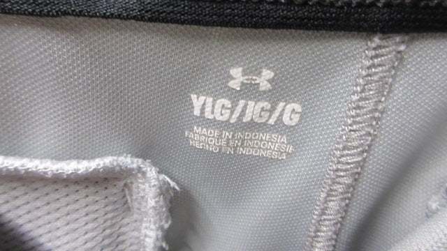 Load image into Gallery viewer, Used Under Armour Open Bottom Pants Youth Size Large - stains &amp; wear
