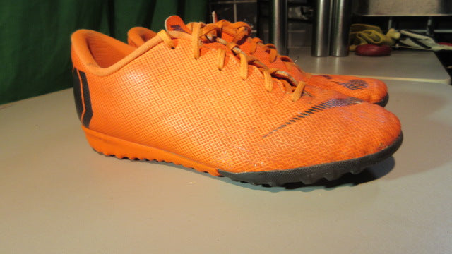 Load image into Gallery viewer, Used Nike MercurialX VaporX 12 Club TF &#39;Total Orange&#39; Indoor Soccer Cleats Y5
