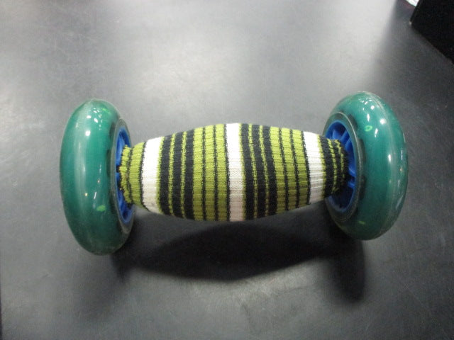 Load image into Gallery viewer, Used Triggerpoint Massage Ball and Foot Roller Combo
