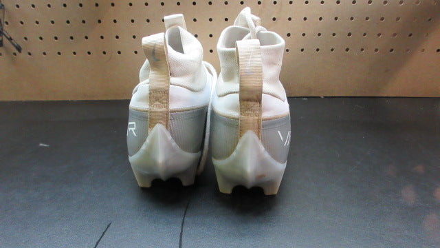Load image into Gallery viewer, Used Nike Vapor Football Cleats - Size 10.5
