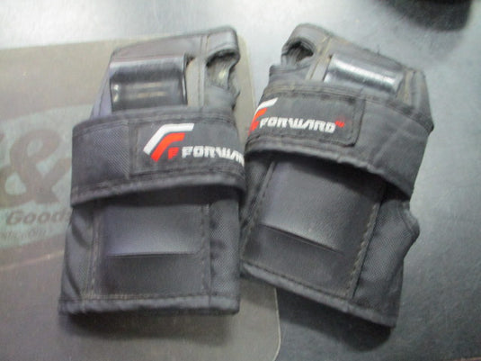 Used Forward Youth Skating Wrist Guards