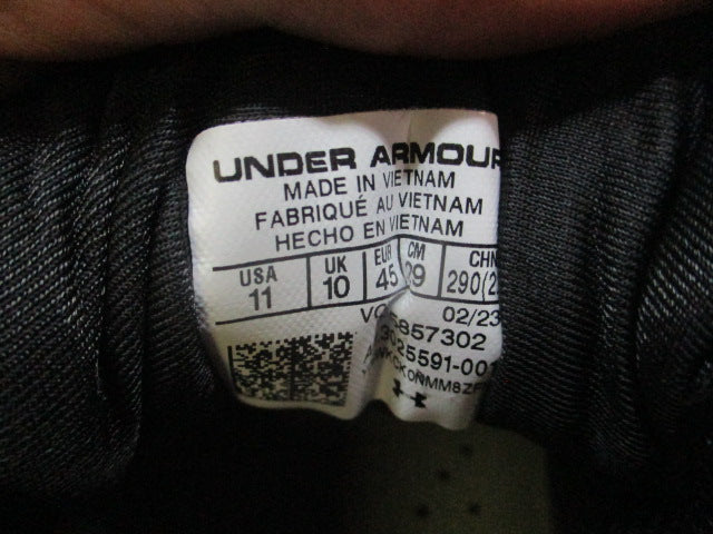 Load image into Gallery viewer, Used Under Armour Men's Yard Low MT Baseball Cleats - Size 11
