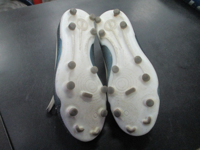 Load image into Gallery viewer, Used Nike Tiempo Emerald Legend Soccer Cleat Size 4.5Y
