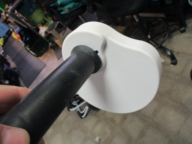 Load image into Gallery viewer, Used 2.5lb Wobble Shake Style Dumbbell With Mirrors
