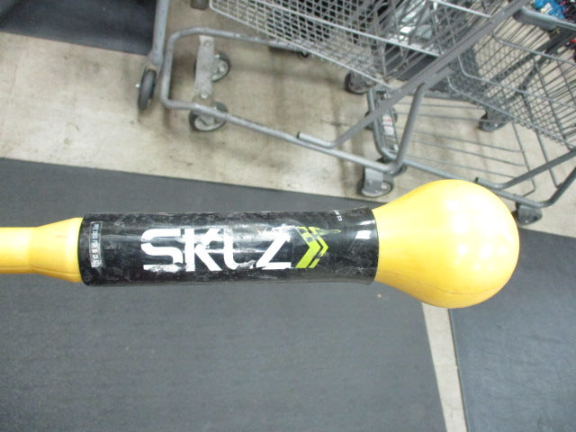 Load image into Gallery viewer, Used Sklz Softball Swing Trainer
