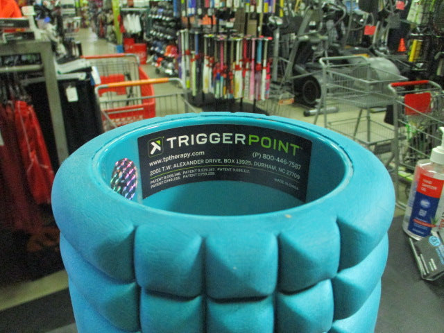Load image into Gallery viewer, Used Trigger Point The Grid 1.0 Therapeutic 13" Foam Roller
