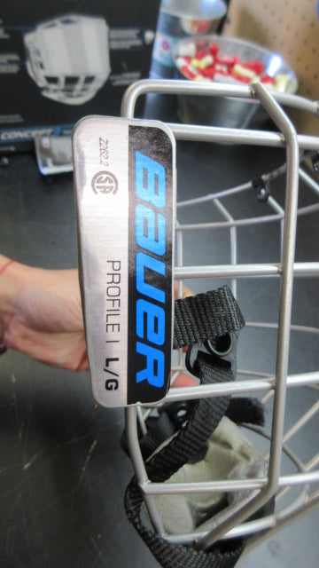 Used Bauer True Profile Hockey Face Mask - Size Large