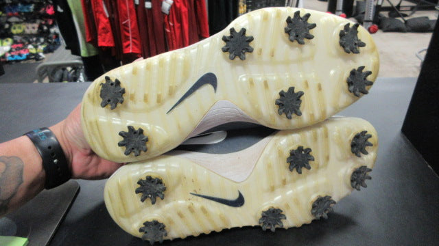 Load image into Gallery viewer, Used Nike Lunarlon Size 7.5 Golf Shoes

