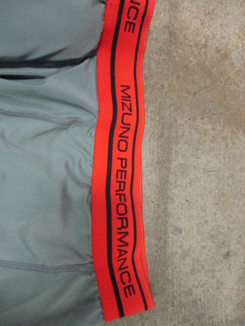 Load image into Gallery viewer, Used Mizunio Size Small Baseball Sliding Shorts W/ Pads
