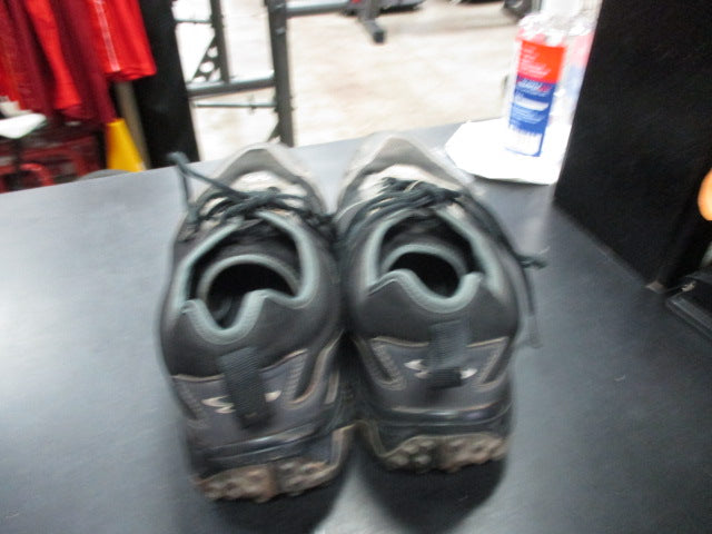 Load image into Gallery viewer, Used BoomBah Turf Cleats Size 13
