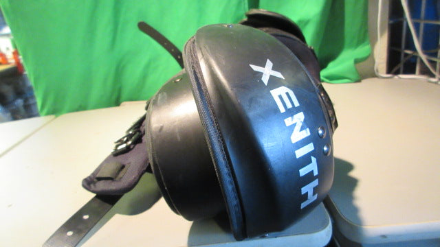 Load image into Gallery viewer, Used Xenith Flyte 2 TD Youth Small Football Shoulder Pads
