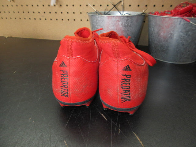 Load image into Gallery viewer, Used Adidas Predator Freak .4 Tf Soccer Cleats - Size 4
